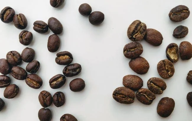 Kenya AA on the right side, peaberry on the left