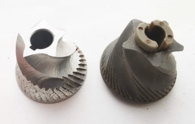 ceramic burr vs steel burr close up