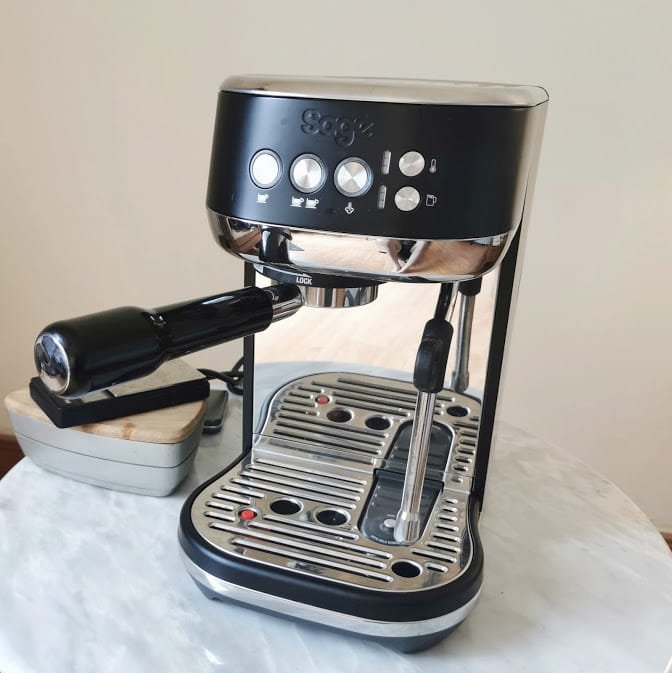 breville bambino plus on table