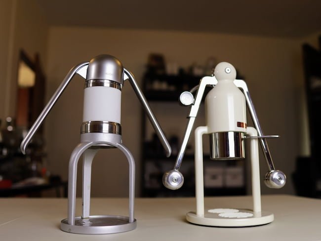 Leverpresso vs Cafelat Robot side by side